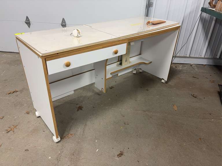Horn of America Sewing Table