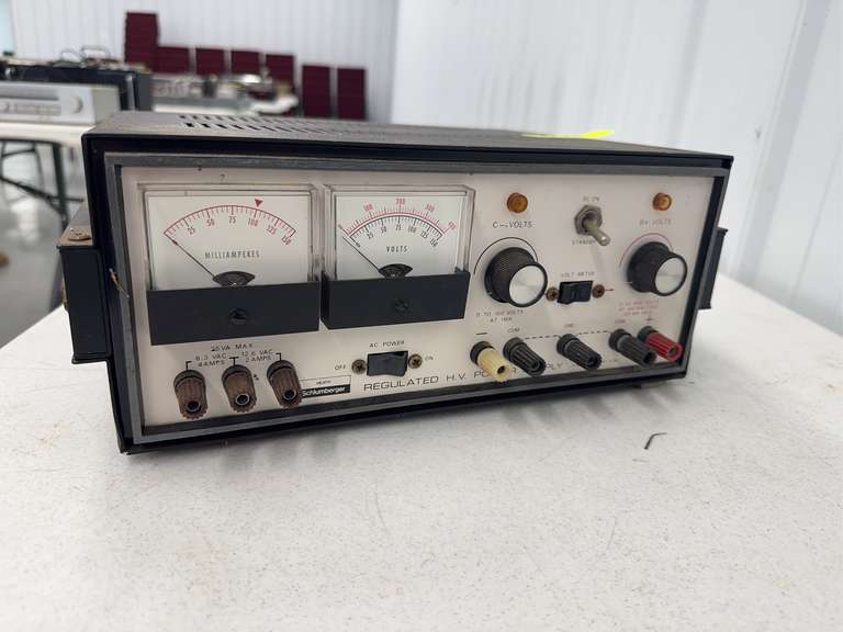 Heath Schlumberger Regulated H.V Power Supply 150 Watts Model (SP-17A) Series # (80333)