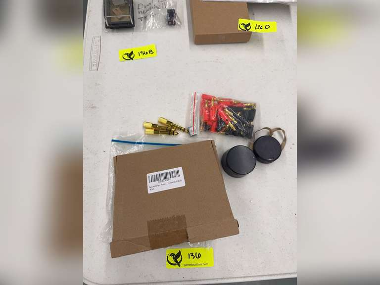 Stereo audio jack adapters, banana plugs, knobs