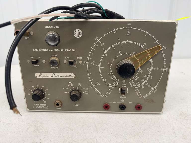 Superior Instruments Co. Model-76 C.R Bridge and Signal Tracer