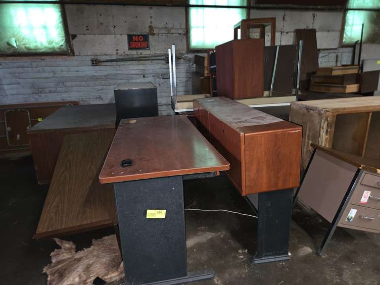 Various size desks & shelves