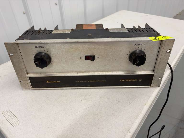 Crown DC-300A Laboratory Power Amplifier Serial NO. A 6I58