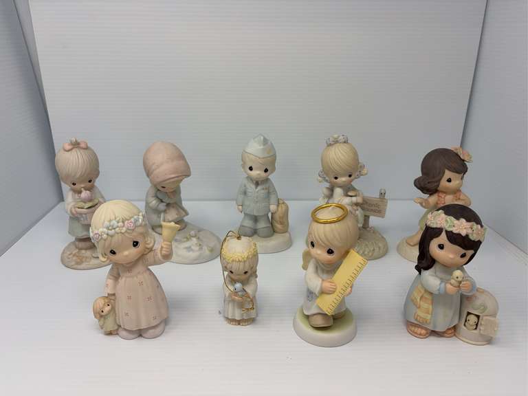 Lot of 9 Precious Moments
