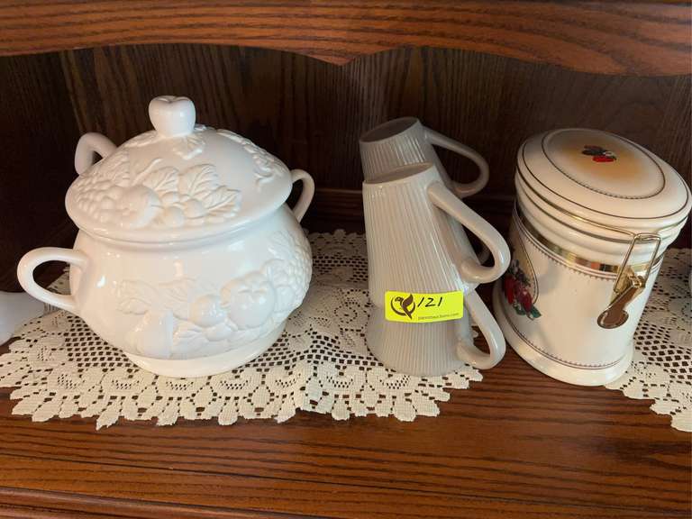 4 mugs, soup tureen, storage jar