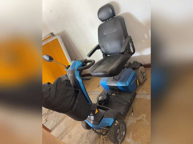 Pride Mobility Victory LX Scooter (needs work)