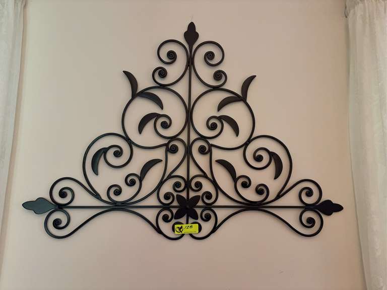 Metal wall hanging