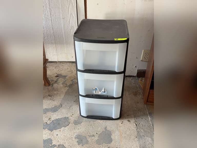 Plastic 3 drawer storage container