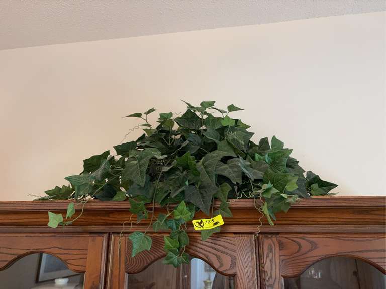 Artificial vine plant