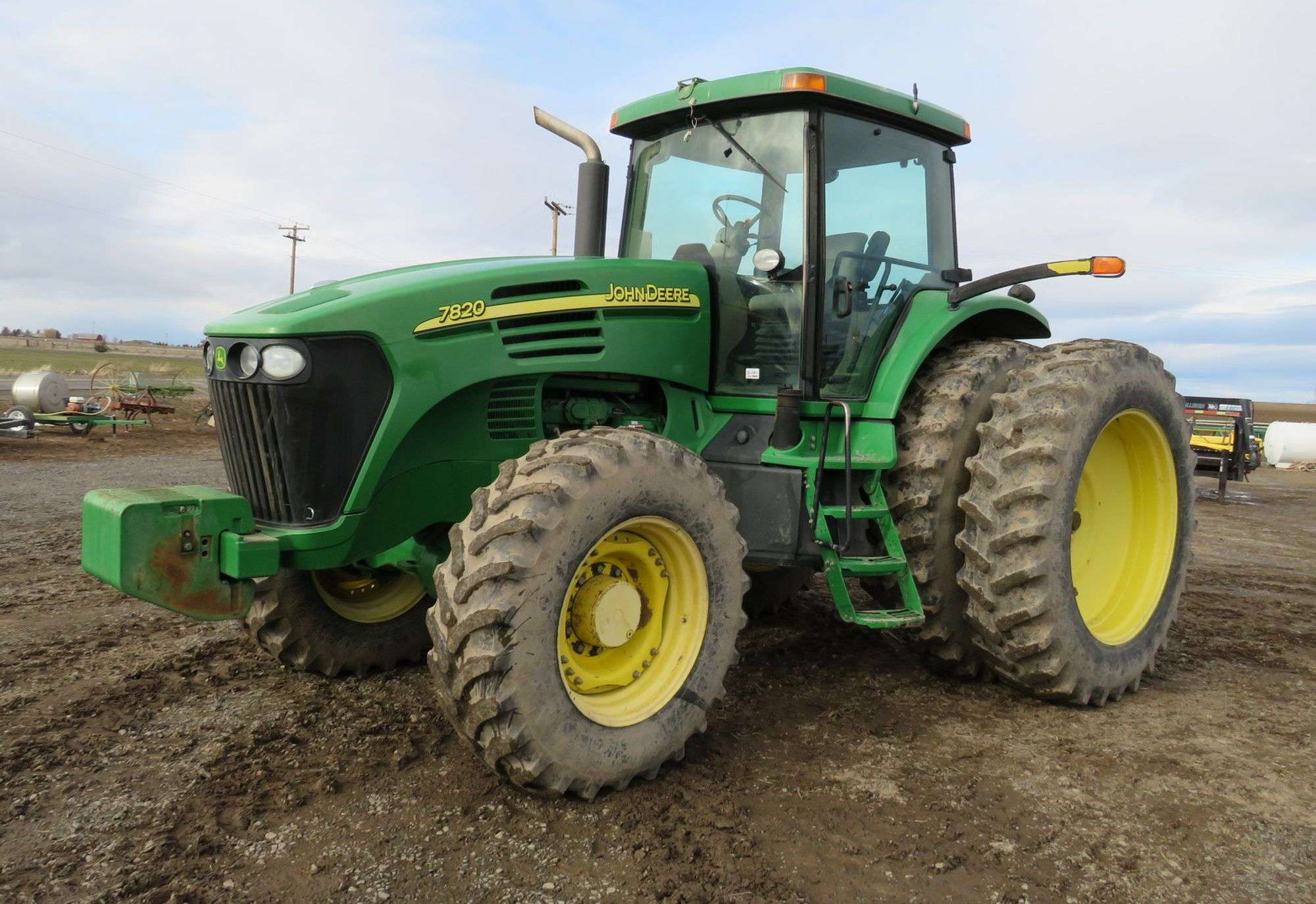 C-283 John Deere 7820 MFWD Tractor - Pickett Auction Service
