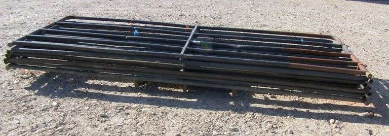 E-1128 12' Livestock Gates