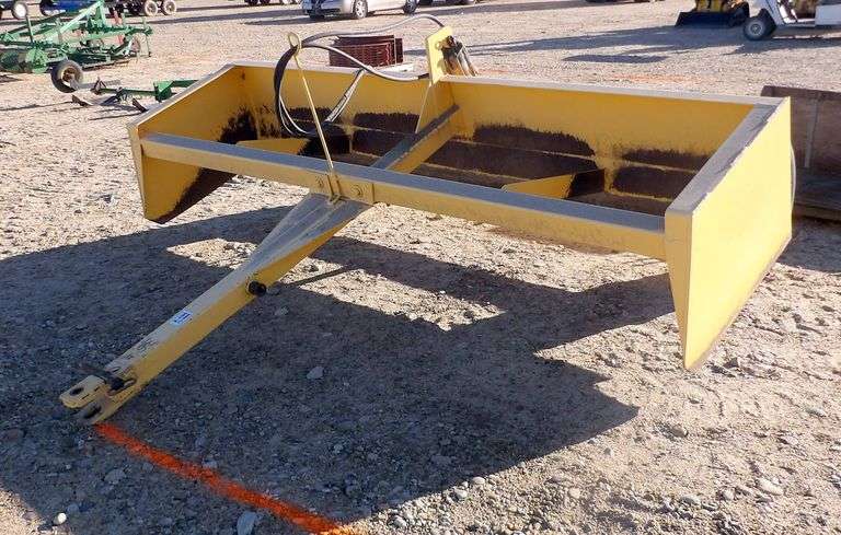 E-100  10' Pull Type Box Blade