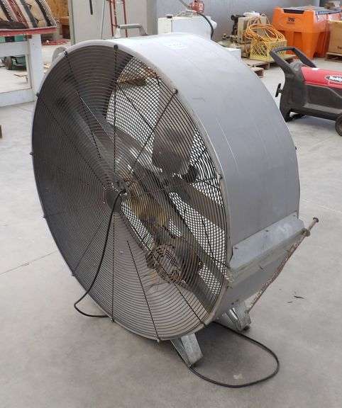 E-422 Shop Fan 4'