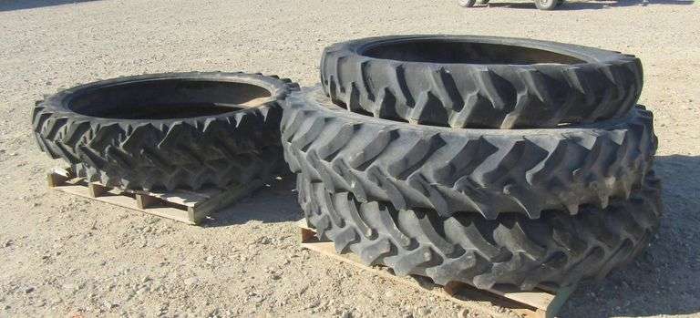 E-811 Dual Tractor Tires (5)