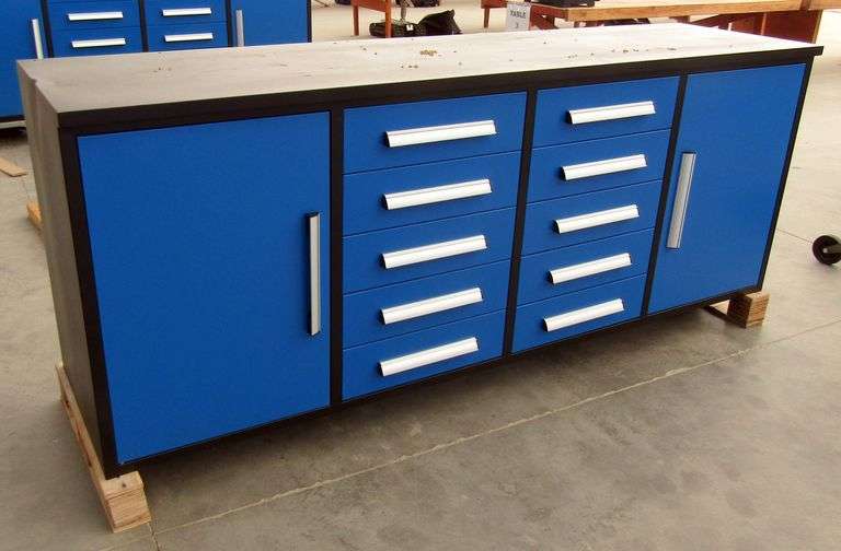 E-977 Unused Tool Storage Chest