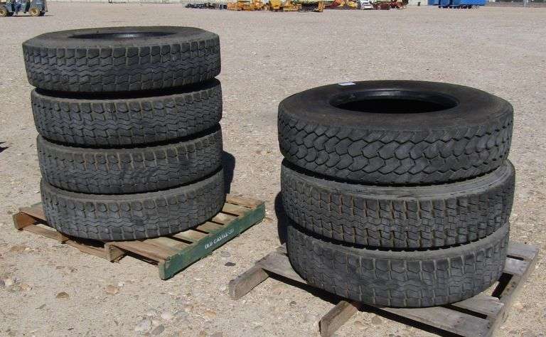 E-393 Semi Tires (7)