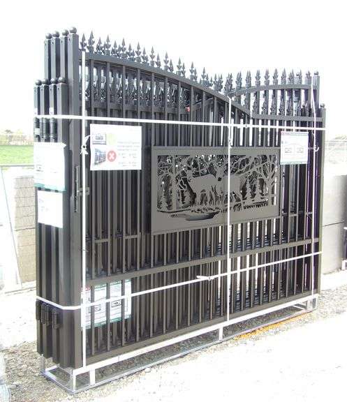 E-453 One Set Metal Driveway Gates