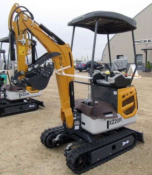 E-647 CFG Industrial Mini Excavator