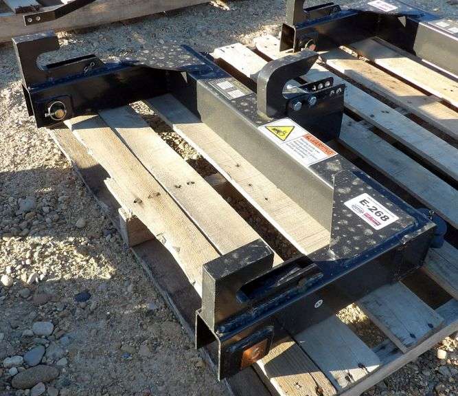 E-268 3-Point Quick Hitch