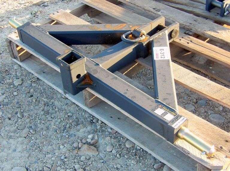 E-312  3-Point Receiver Hitch