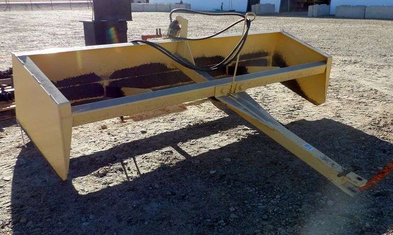 E-100  10' Pull Type Box Blade