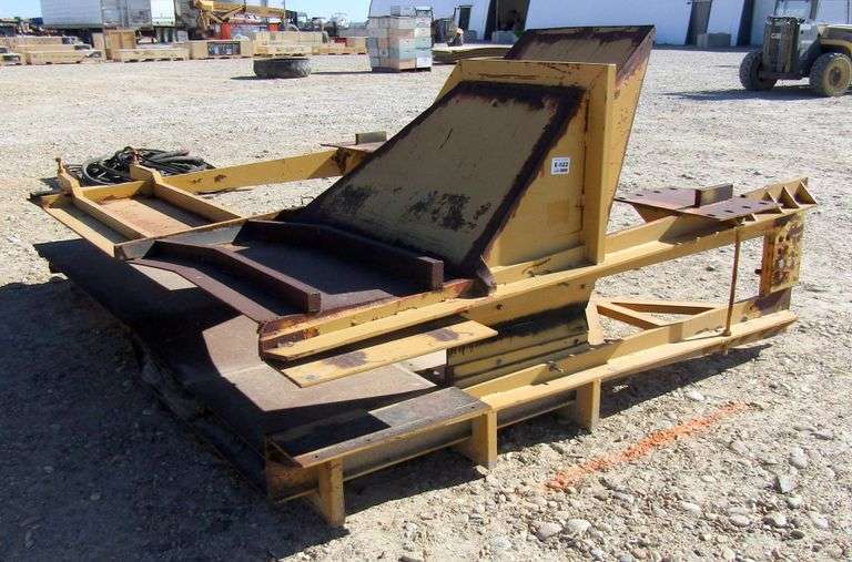 E-922 Curbing Machine Attachment