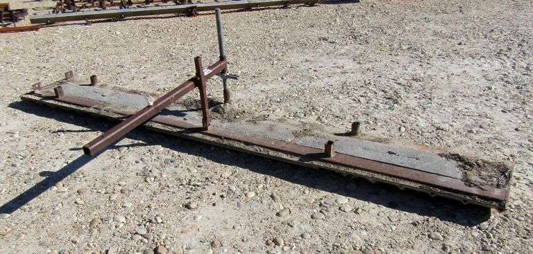 E-931 Curbing Machine Float