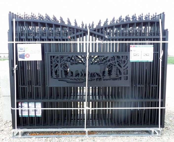 E-459 One Set Metal Driveway Gates