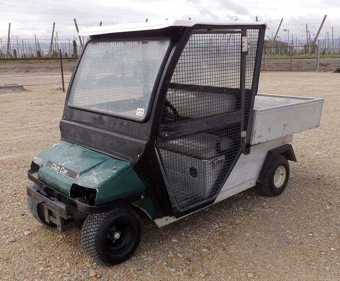 E-174 Club Car Turf 2 Carryall Golfcart