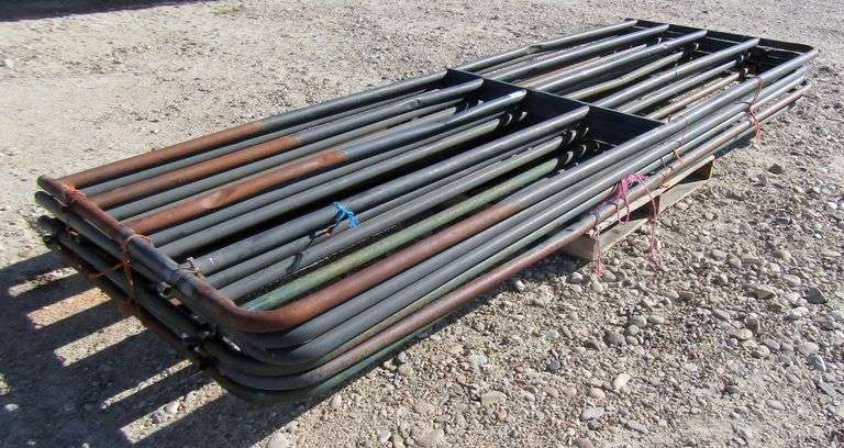 E-1128 12' Livestock Gates