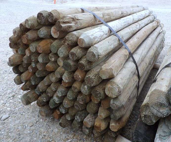 E-611 Wooden Fence Posts