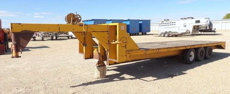 E-738 1974 A-1 HD Gooseneck Flatbed Trailer