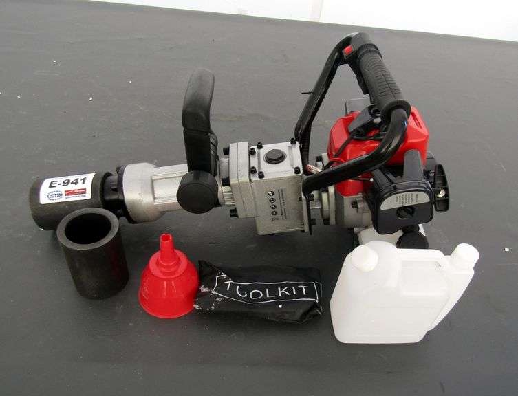 E-942  Gas Powered Post Pounder