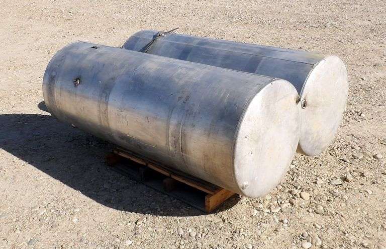 E-946  Diesel Fuel Tanks