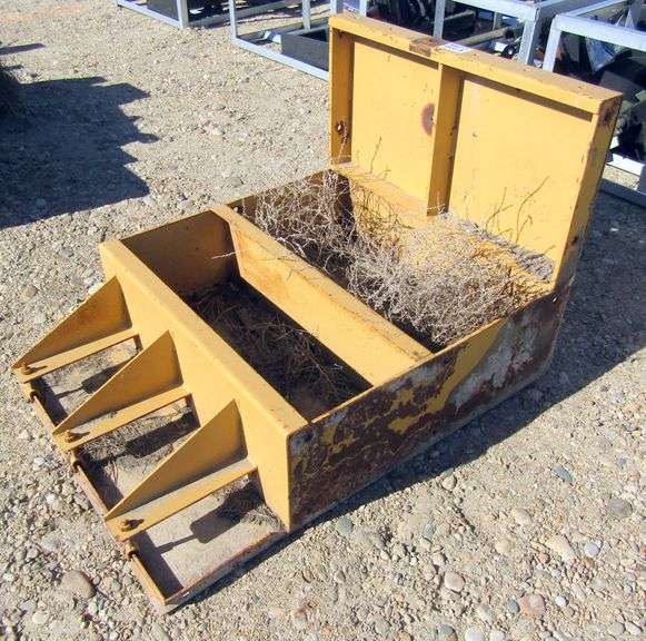 E-930 Curbing Machine Attachment