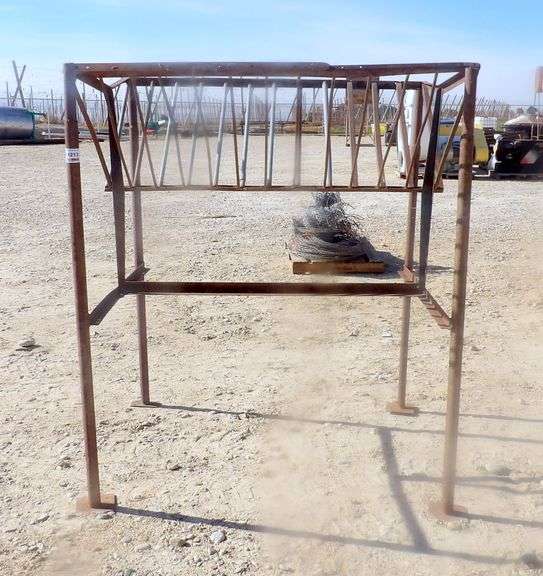 E-1213  Horse Feeder Frame