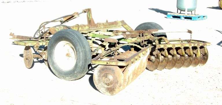 E-1090 Pull Type Tandem Disc 8'