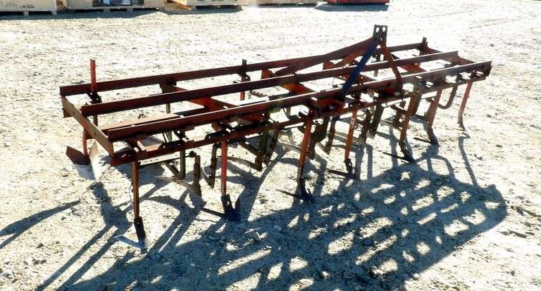 E-1091 3-Point Toolbar Cultivator