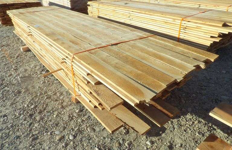 E-916 Douglas Fir Rough Cut Lumber 1x6