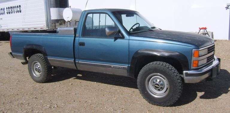 E-662 1991 Chevy 2500 Pickup