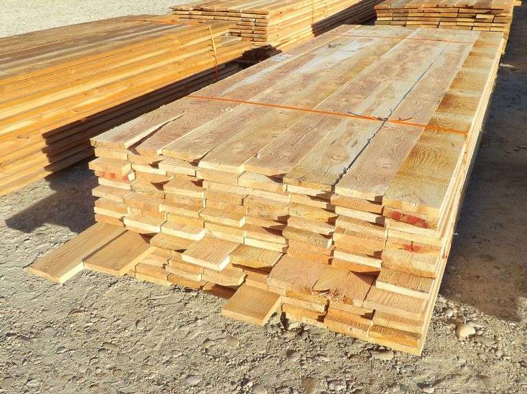 E-943 Douglas Fir Rough Cut Lumber 1x6