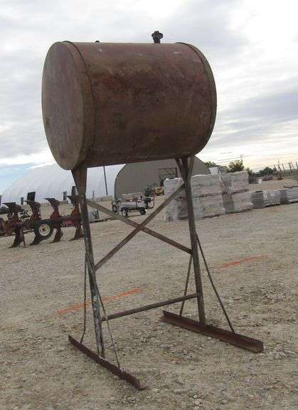 E-121  Fuel Tank on Stand
