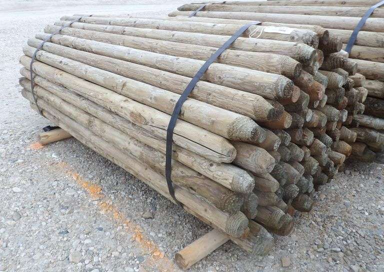 E-611 Wooden Fence Posts
