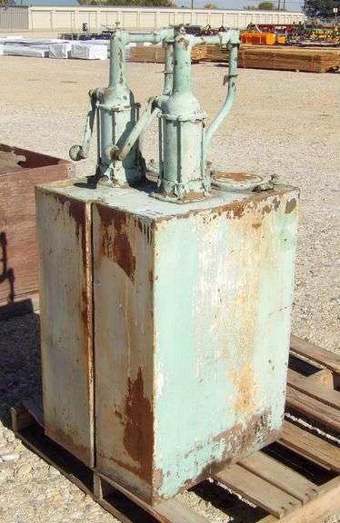 E-790 Oil Tanks + Pumps (2)
