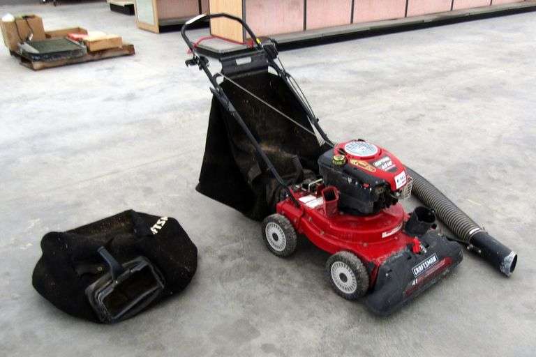 E-163  Craftsman Leaf Vac