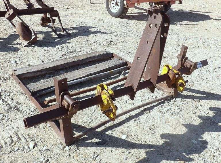 E-669 3-Point Work Platform