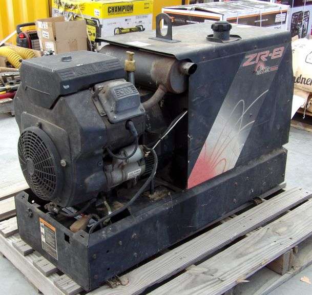 E-852 ZR - 8 Arc Welder