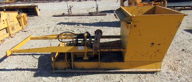 E-926 Curbing Machine Attachment