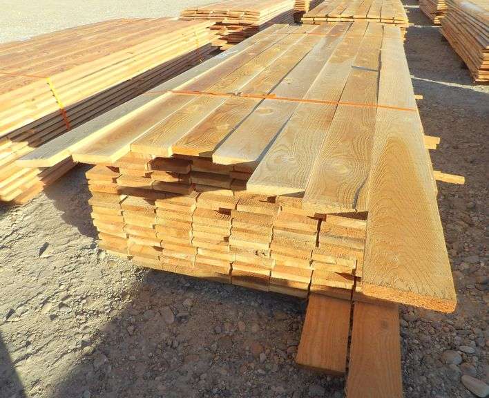 E-914 Douglas Fir Rough Cut Lumber 1x6