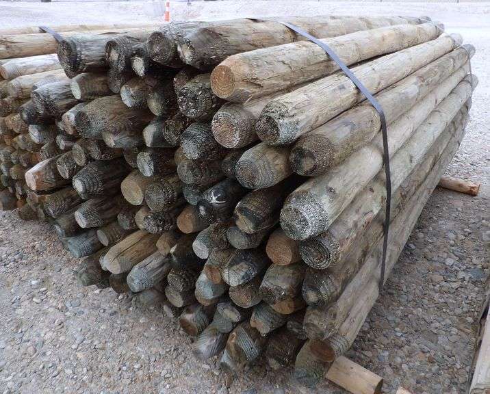 E-612 Wooden Fence Posts