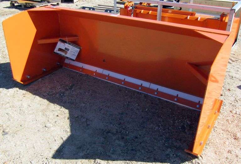 E-243 Wolverine Snow Pusher